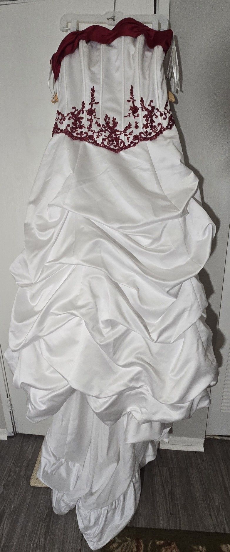 Davids Bridal White Apple Red Satin Dress SZ 16 With Covering For Hanger