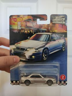 Hot Wheels Boulevard Series Mix A. R33, panel bus, Silverado....etc