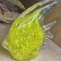 Glass Angelfish Figurine/ Paperweight