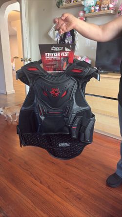 Striker vest for motorcycle