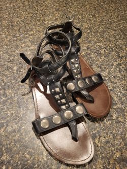 Women size 7 LEI black gladiator sandals