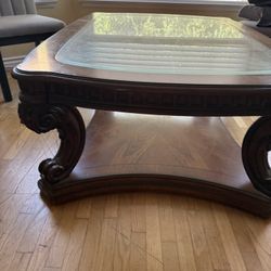 Living Table & 2 Corner Tables 