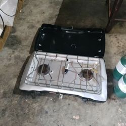 Colemen 2 Burner Camping Stove
