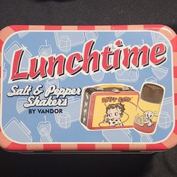 Betty Boop Salt And Pepper Shakers 