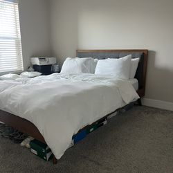 Queen bed frame - $120