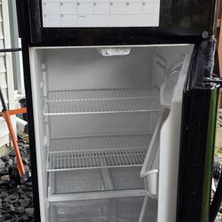 Frigidaire Fridge