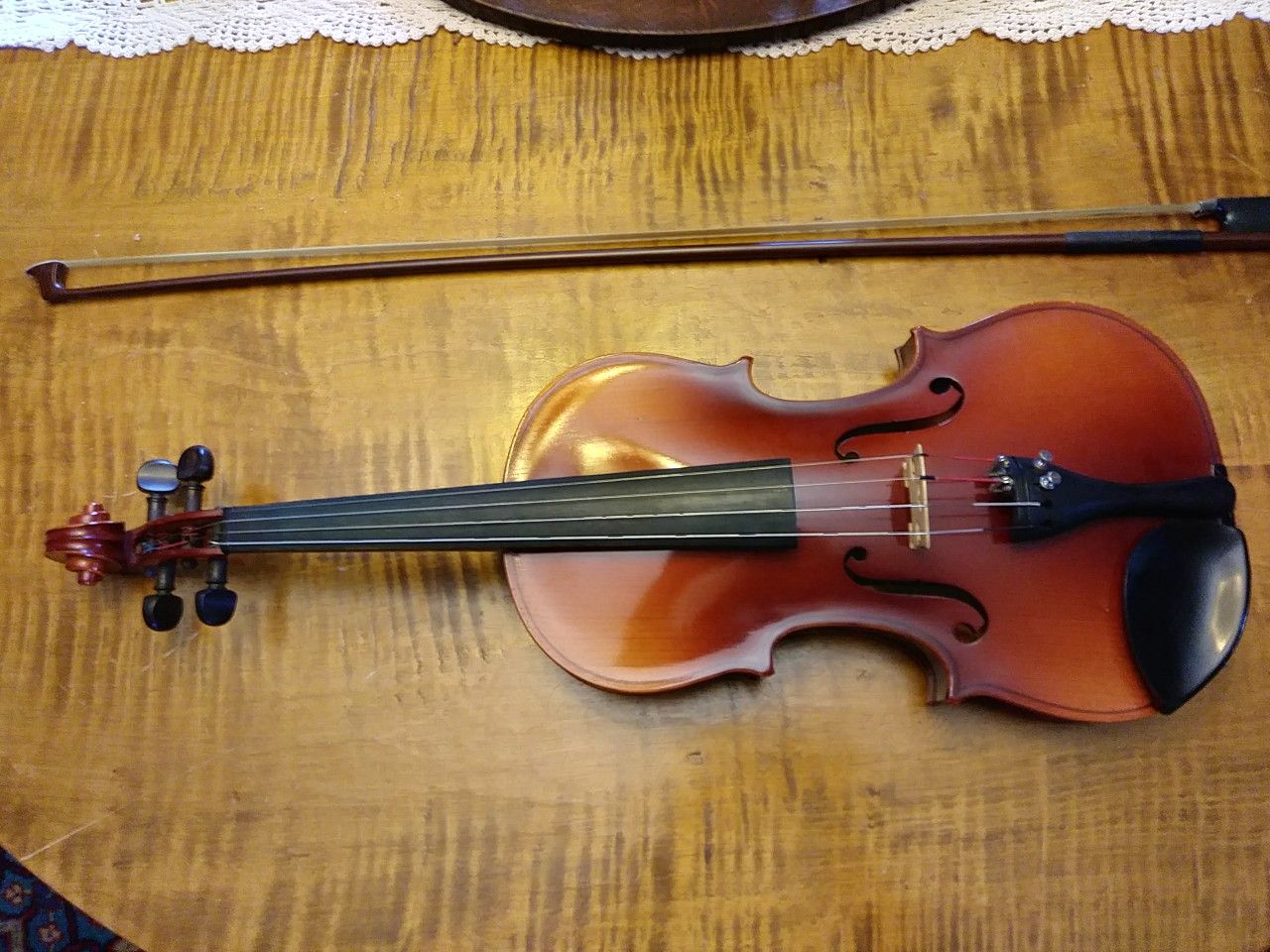 Suzuki Violin 4/4 with case