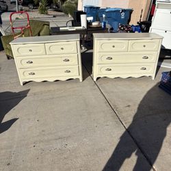 Dresser Set 
