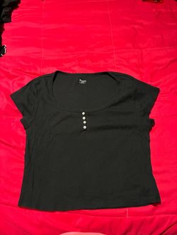 Black Ribbe no boundaries Short Sleeve Top