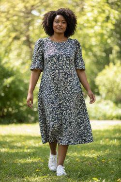 Black Floral Midi Dress 3X  Puff Short Sleeves  w/Keyhole