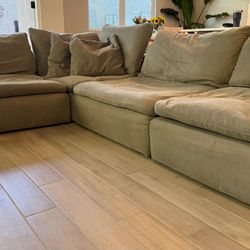 Bobs Dream Plush Sectional Sofa