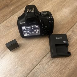 Canon rebel t7 with extra batteries 