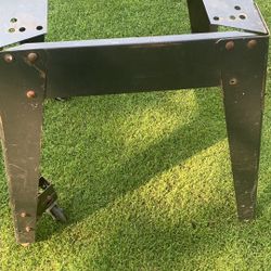 metal table for saw