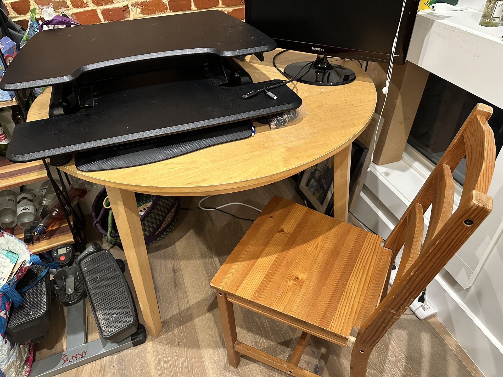 Dining Room Table And 4 Chairs