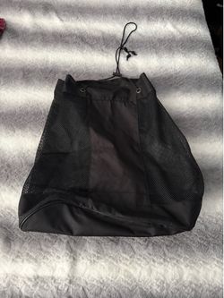 Black mesh sports bag