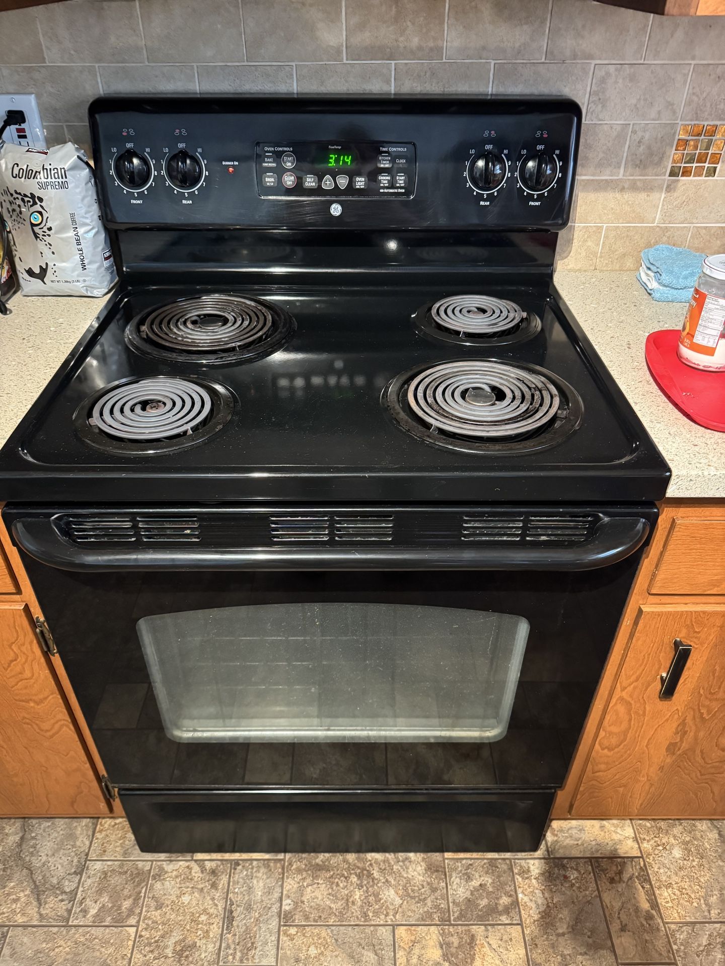 Electric Stove and Dishwasher