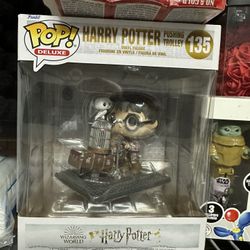 Harry Potter PushingTrolley