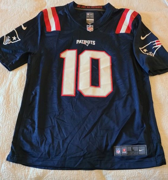 New England Patriots Jersey #10 Mac Jones (NO Tags - NEW)
