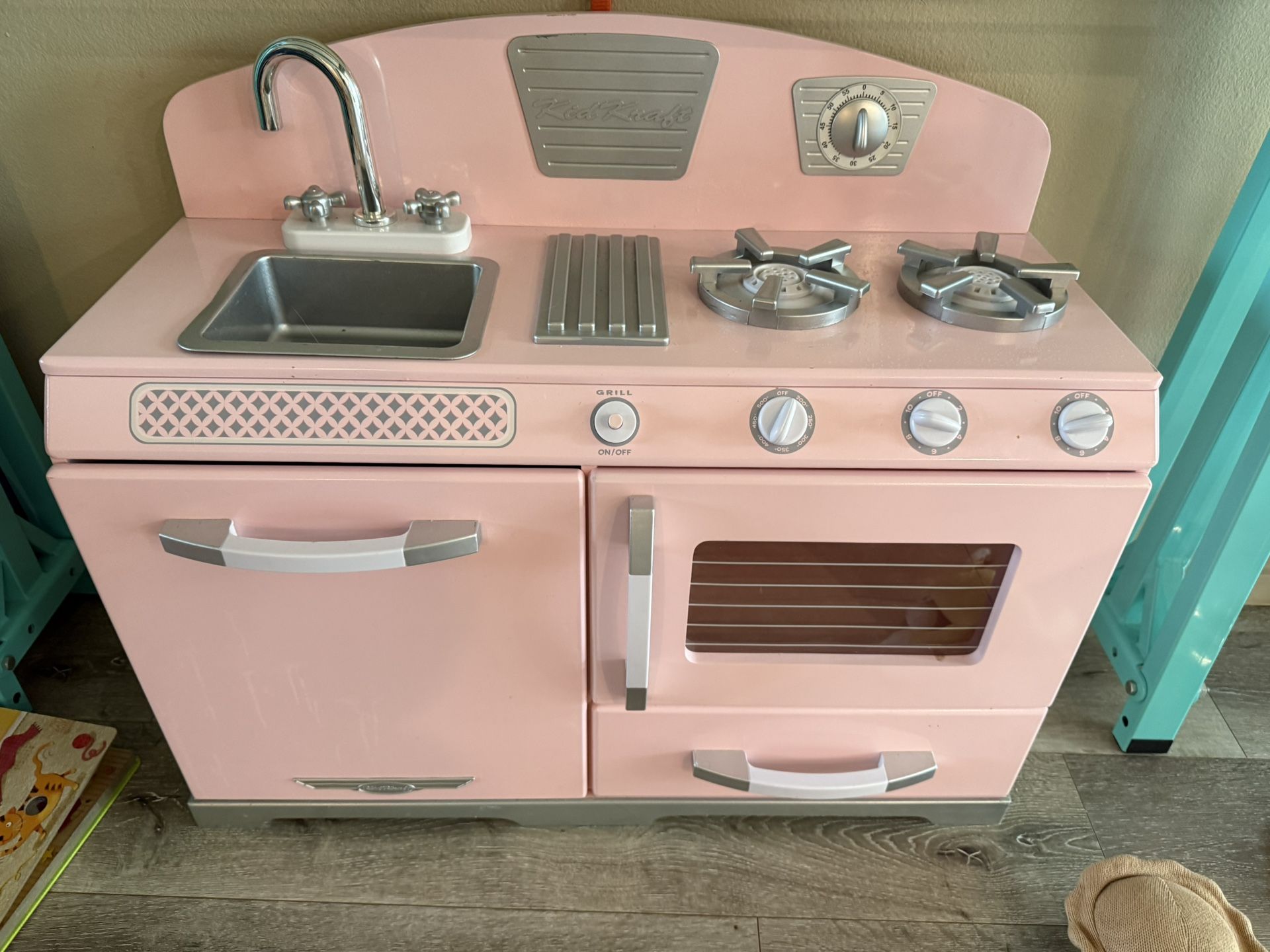 KidKraft Pink Retro Play Kitchen