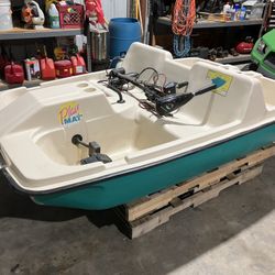 Pedal Boat And Trolling Motor