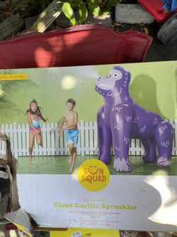 Giant Gorilla Water Sprinkler
