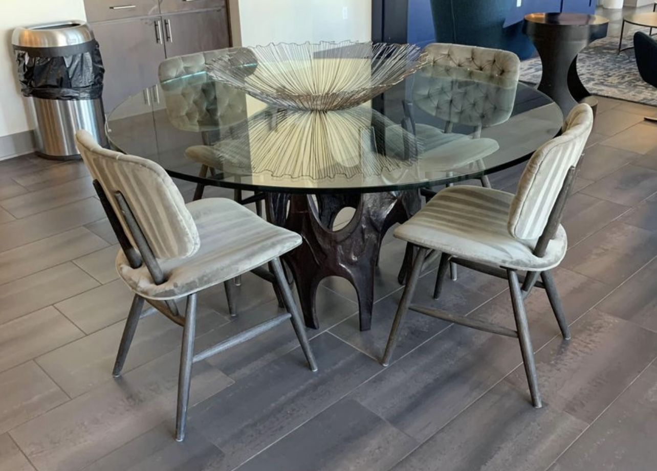 Beautiful Dining Table & Chairs - OBO