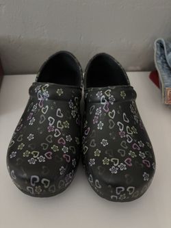 Anywear Women Clogs