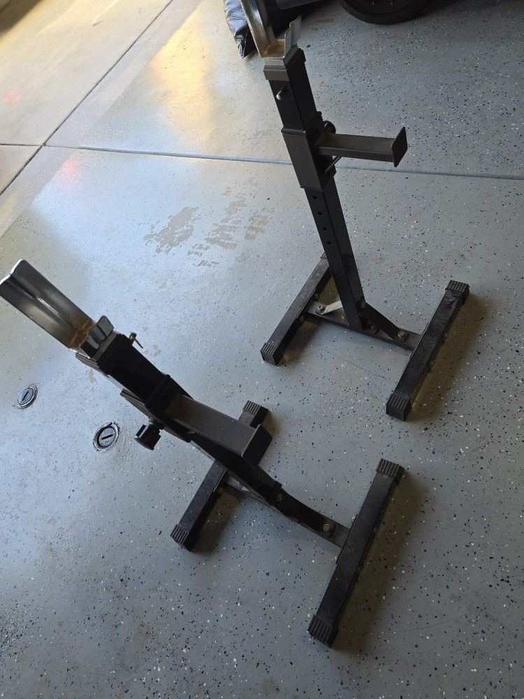 Adjustable Weight Lifting Stand