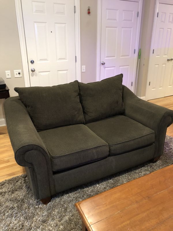 Two Person Couch For In Chicago Il Offerup Two Person Couch