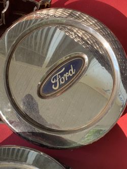 Ford Expedition Hub caps