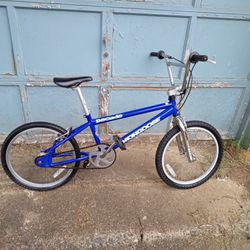 Mongoose Decade 