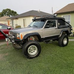 2000 Jeep Cherokee · SE Sport Utility 2D