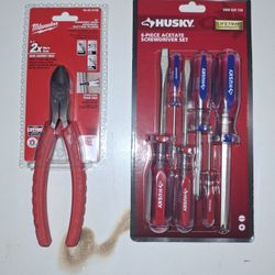 Milwaukee Pliers/Husky Screwdriver Set