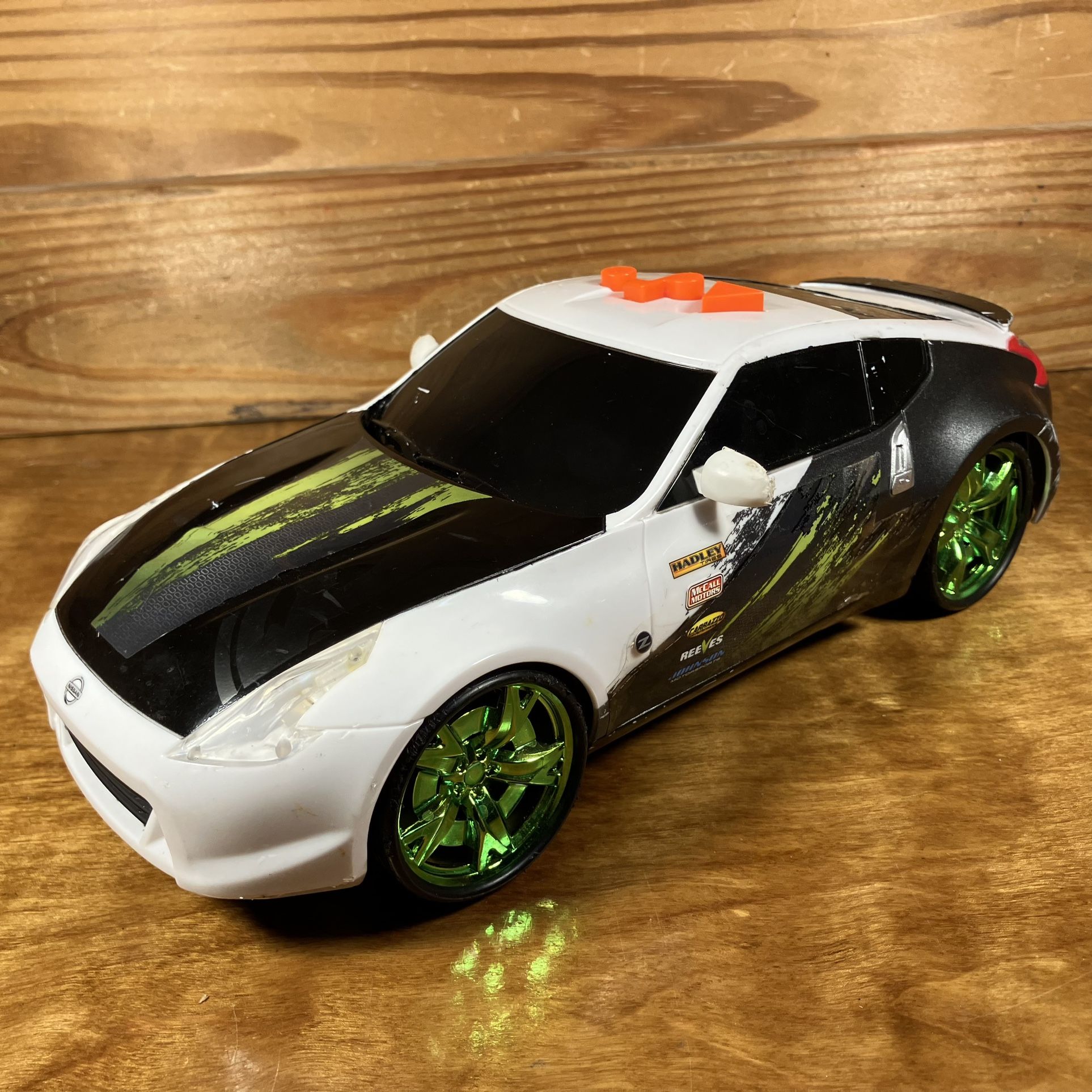 Road Rippers Ultra Wheelie Nisson 370 Z Car Toy State Green Lights Sound