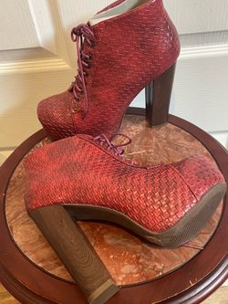 High heels boots