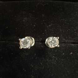 Moissnanite Earrings 