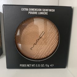MAC Extra Dimension Skinfinish Poudre Lumiere , Oh Darling 
