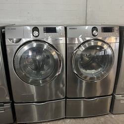 Samsung Electric Washer & Dryer Set with Pedestals 🧺⚡