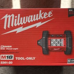 Milwaukee M18 LED Flood Light