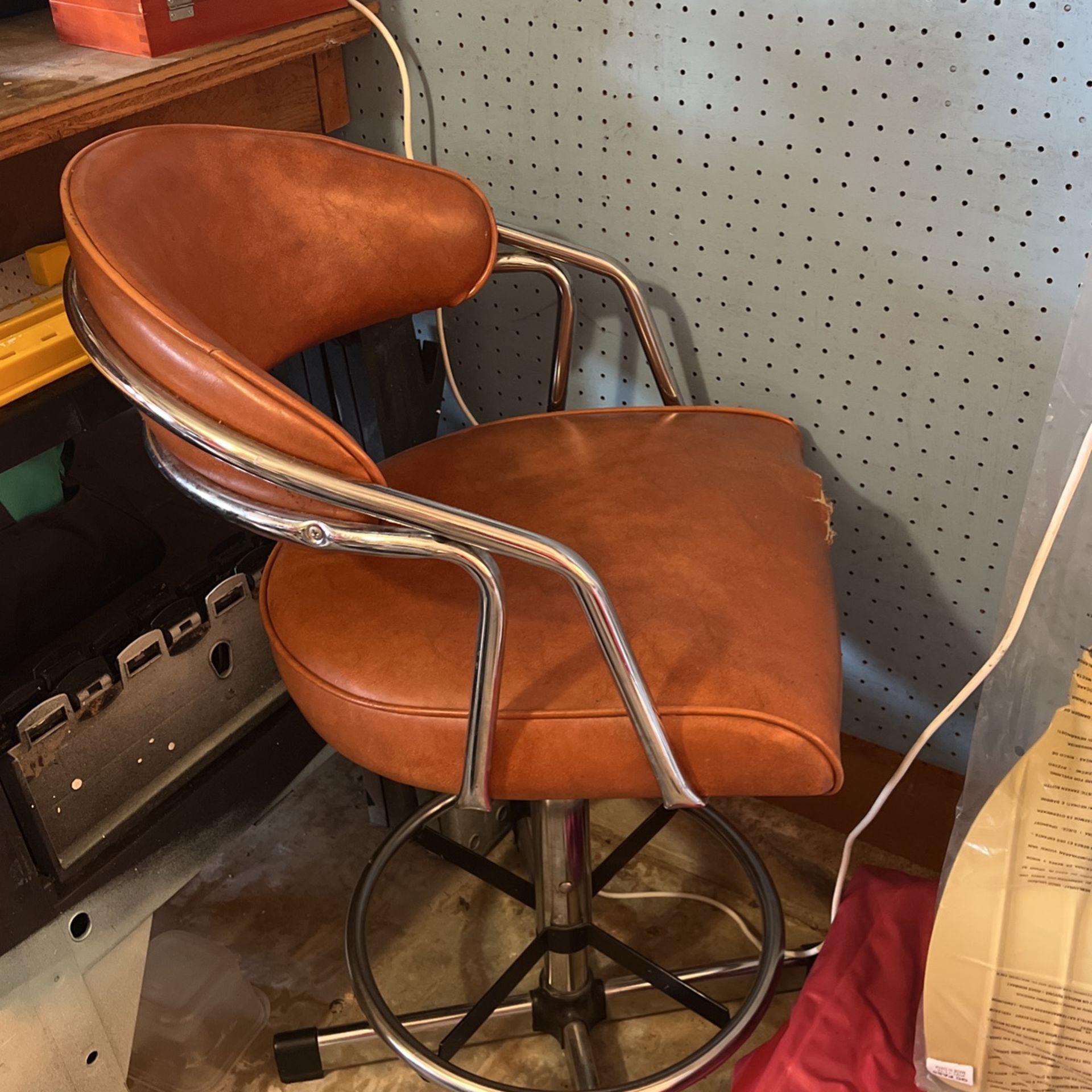 Vintage Mid-Century Modern Samsonite Bar Stool