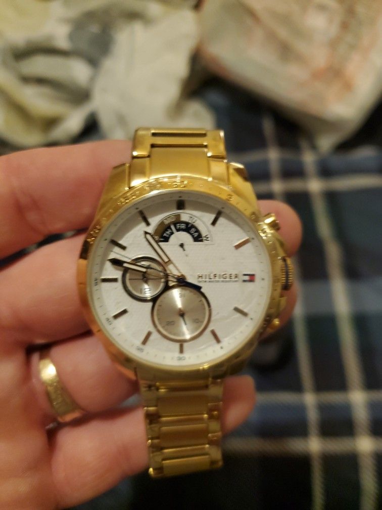 2 Tommy Hilfiger Watches 1INC MES'S MESH Bracelet Watchand 1 Collectable Super MAN Watch IN Case.