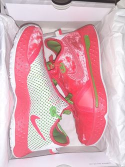 Nike PG 4
Christmas (2020) MENS 8