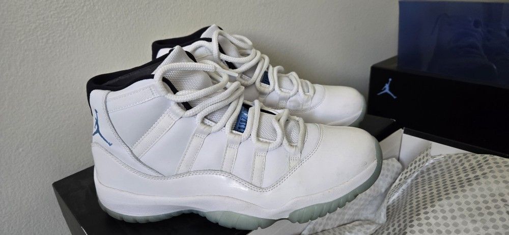 Jordan 11 Legend Blue Colombia Blue Used Sz 9