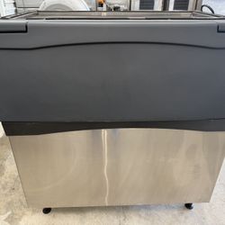 SCOTSMAN ICE BIN 1000 LBS