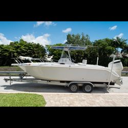 25.5 Ft Wellcraft Open Fisherman 