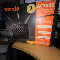 Tenda AC 1900 - WIRELESS ROUTER