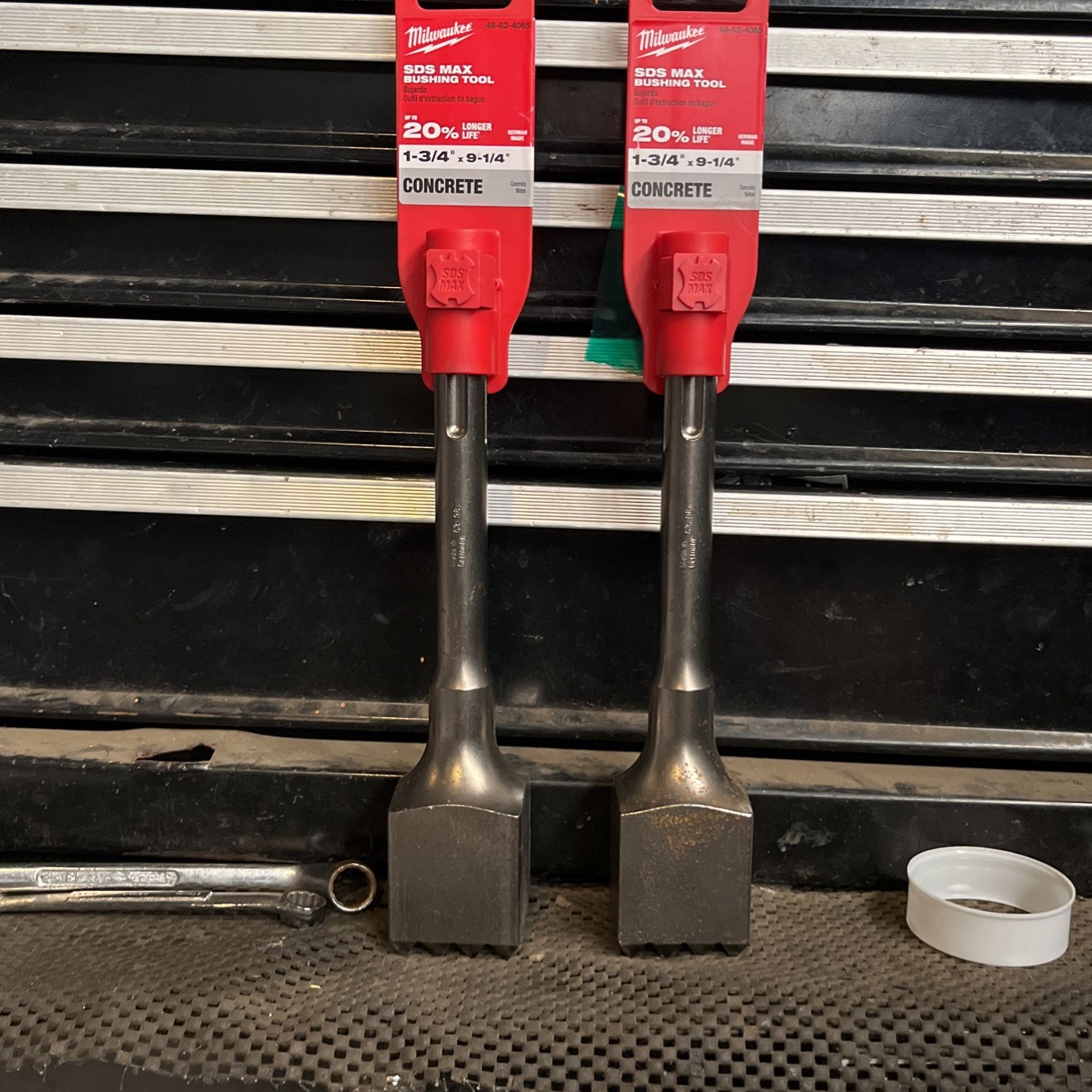Milwaukee SDS Max Bushing Tool