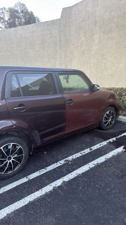 2010 toyota scion