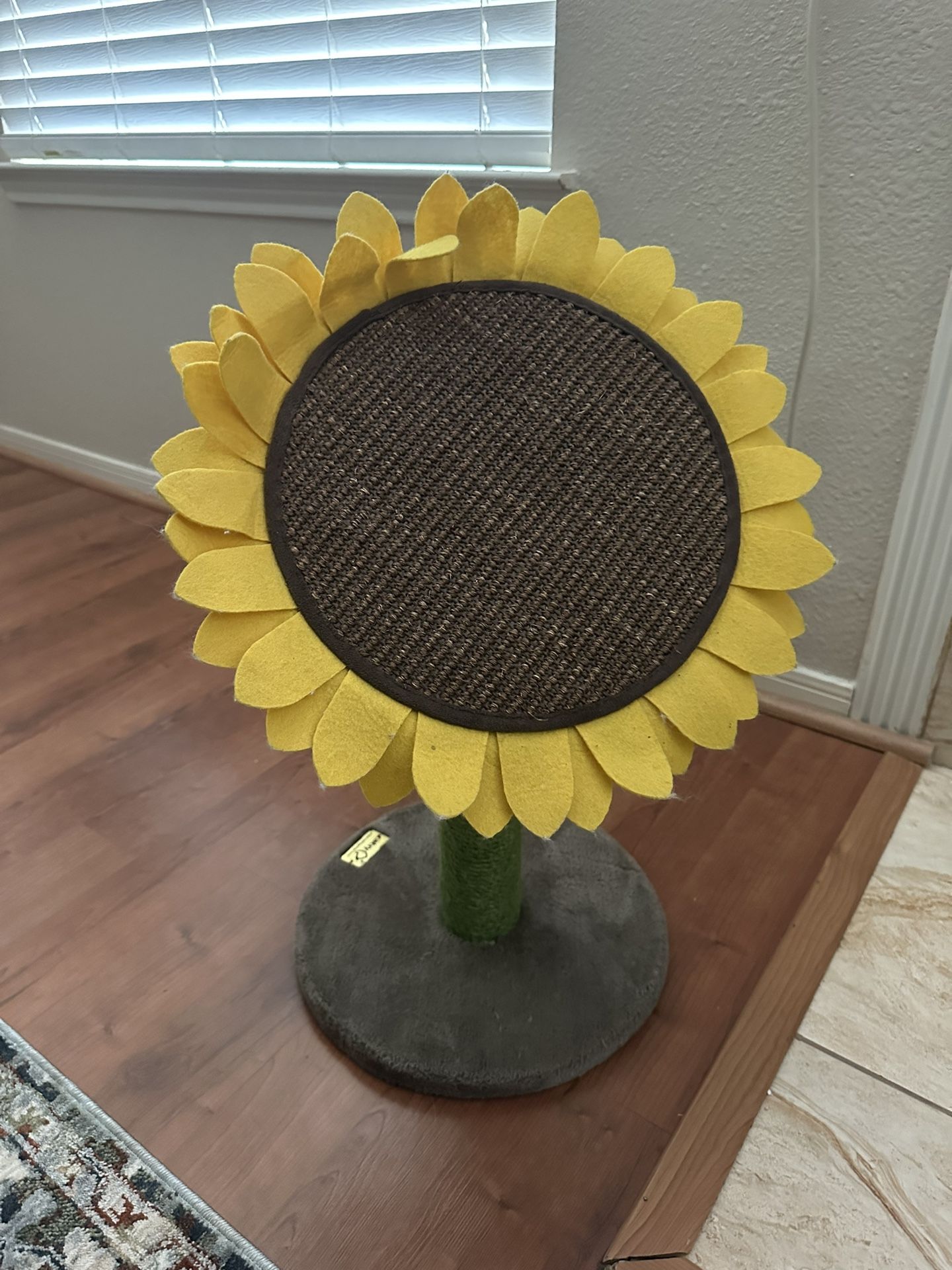 Sunflower Cat Scratch Tree