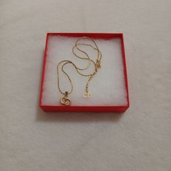 💯Christin Dior 💯Gold 💯Chain 💯and Pendent /COA 